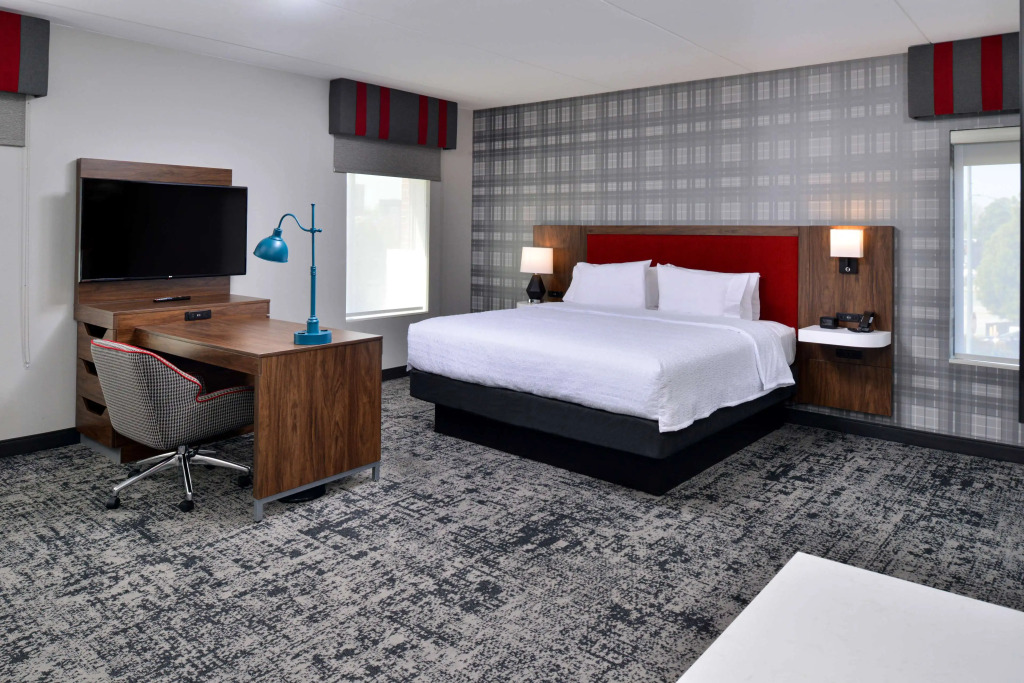 Hampton Inn & Suites Greensboro Downtown, Nc
