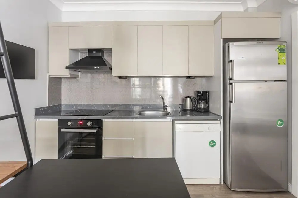 Missafir Central and Refreshing Flat in Beyoglu