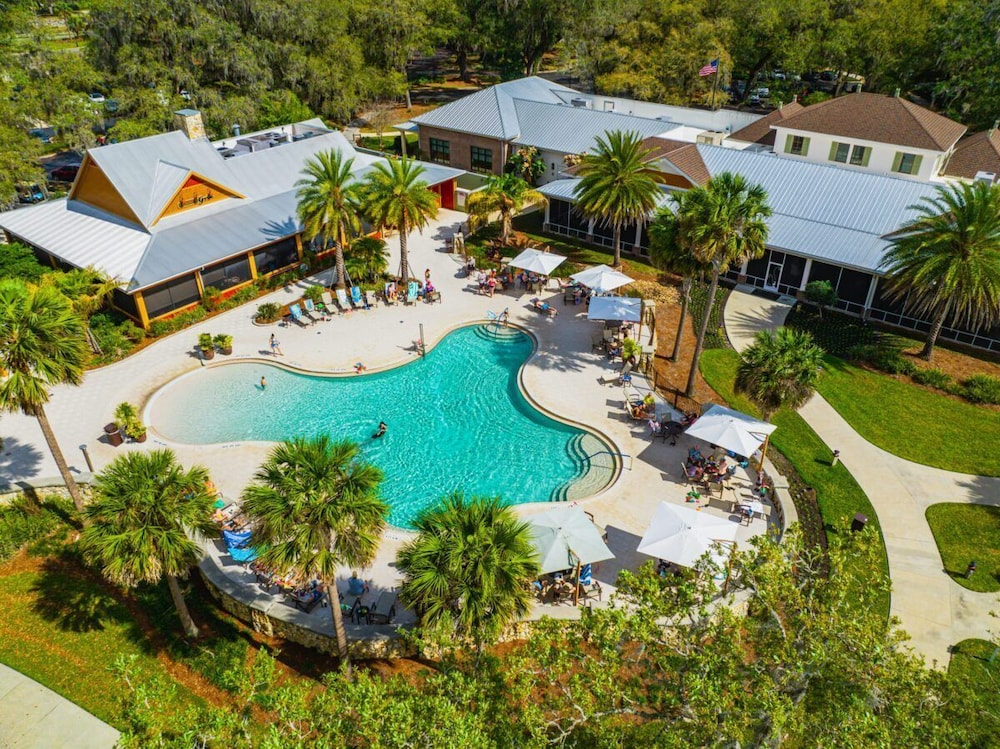 Pet-Friendly Home w/ Patio in The Villages