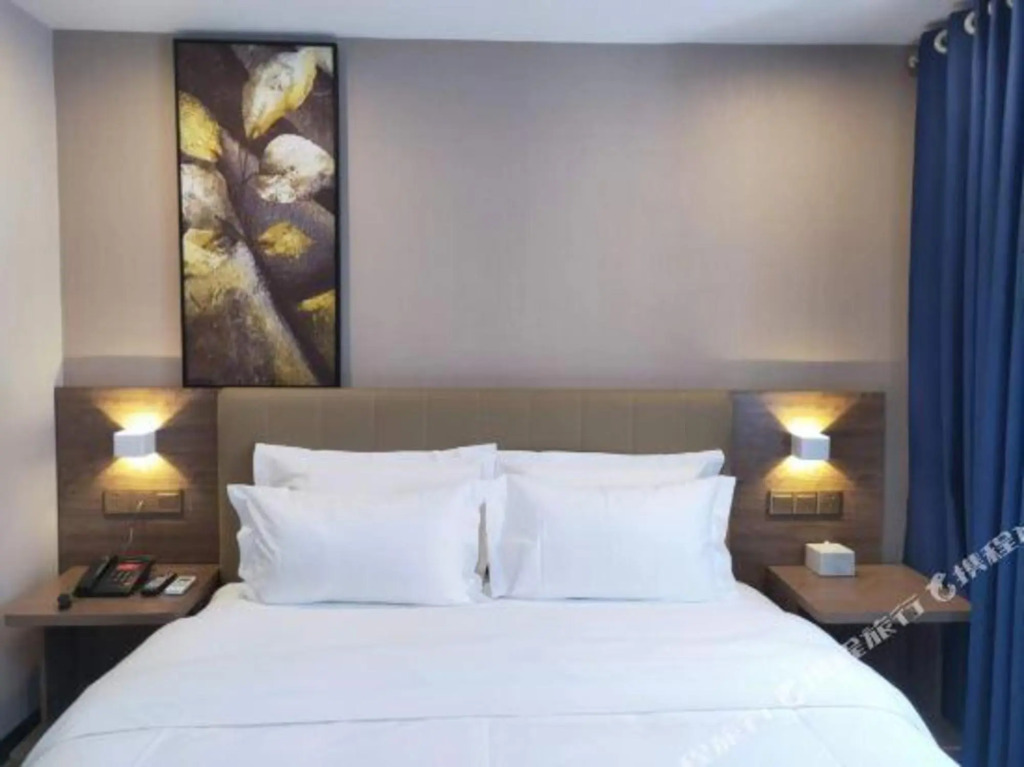 Home Inn Selected (Liaocheng Jinding Shopping Center Dongchang Lake Branch)