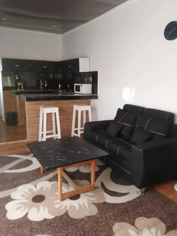 Seaside Villa Sleeps 2 with Ocean Views