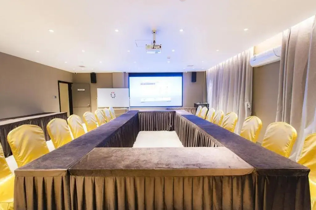 Home Inn Guomao