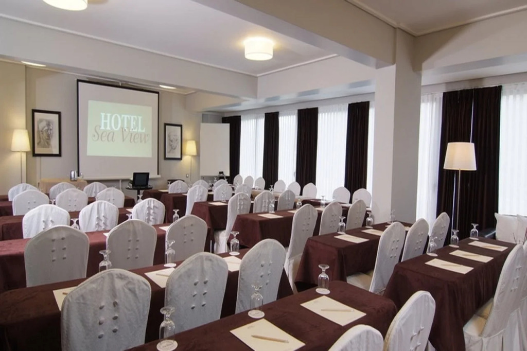 SEAVIEW Cityscape Hotel