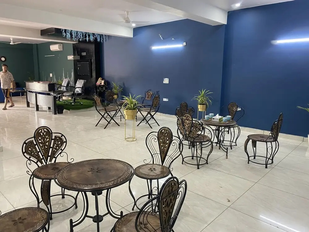Pause LAVISH Living Gurgaon