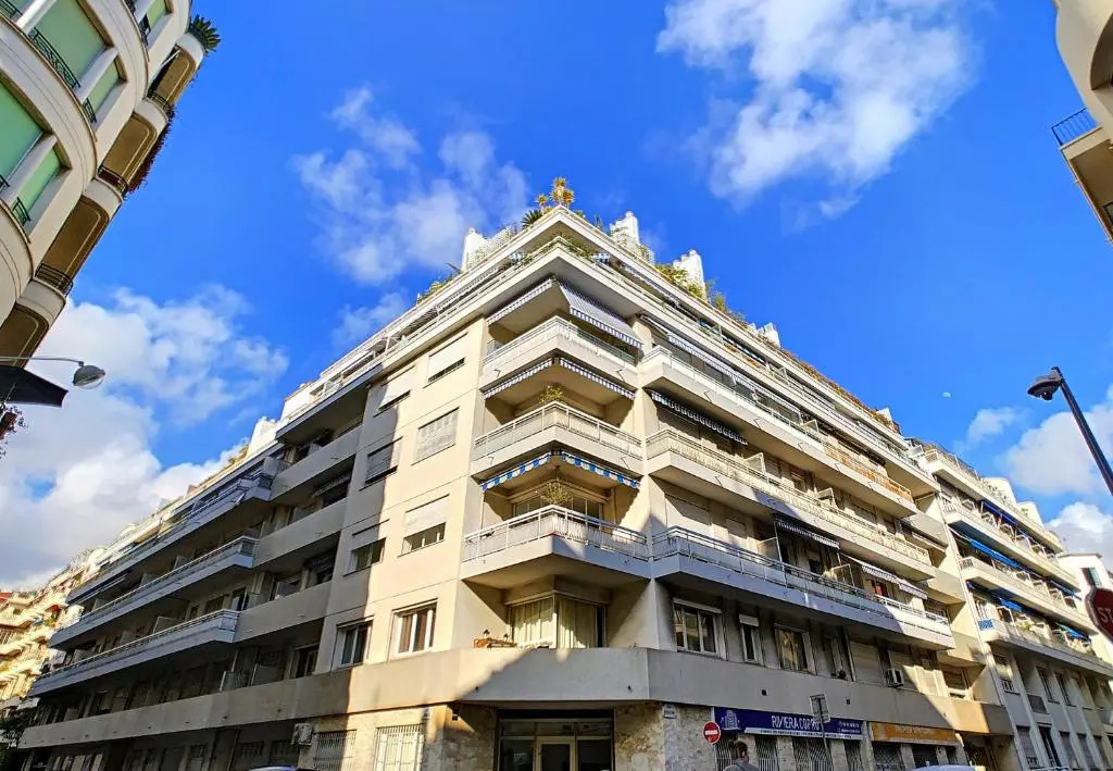 Nestor&Jeeves - BEETHOVEN - Central - Residential area