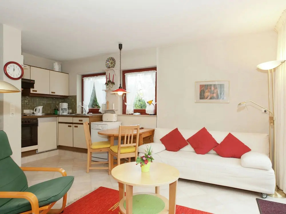 Cosy Holiday Home in Hildfeld with Terrace
