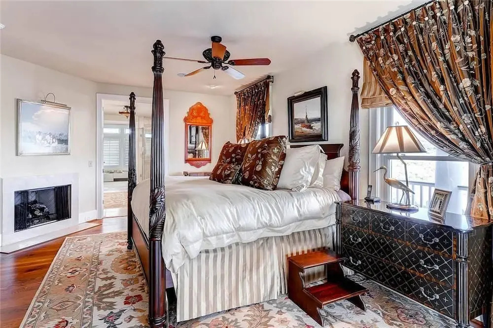 Loggerhead Lady 4 Bedroom Holiday Home By Bald Head Island
