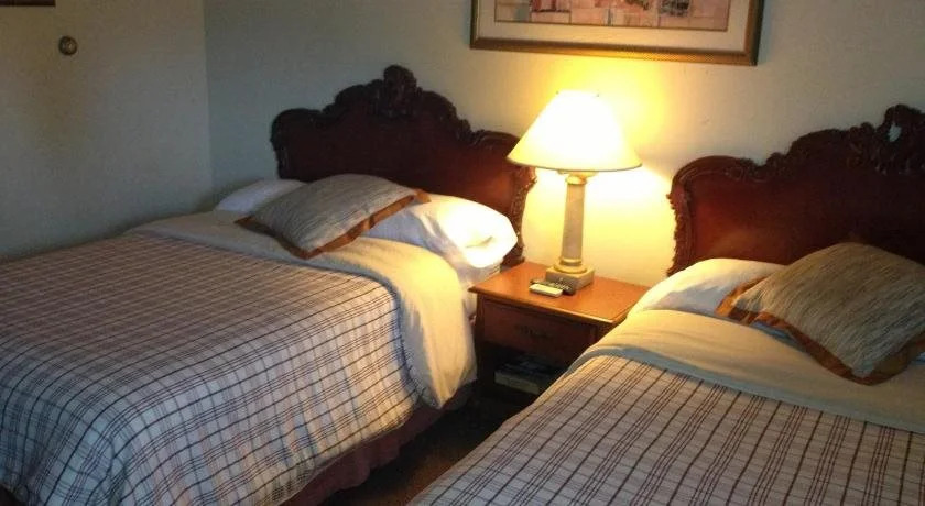 Embassy Motel - Franklin