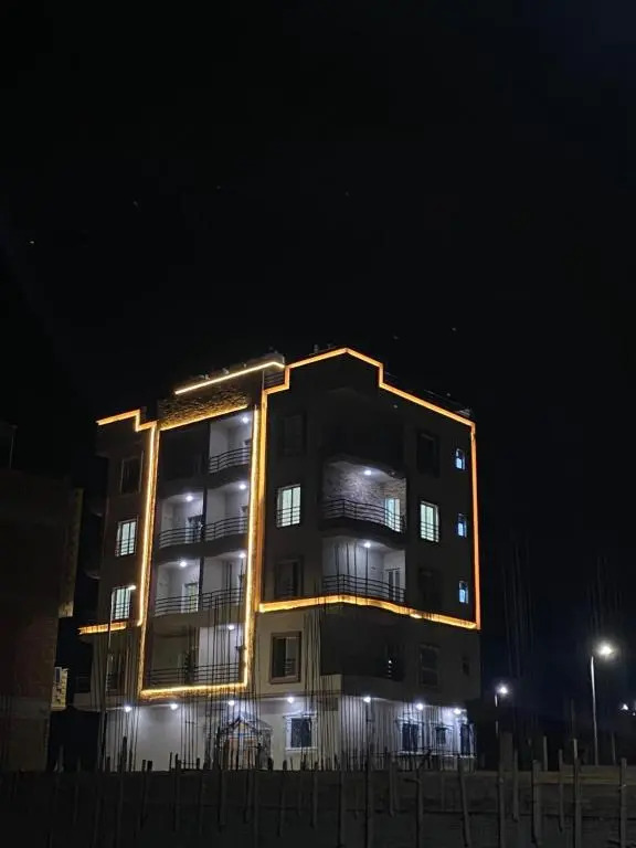 Mando the golden house