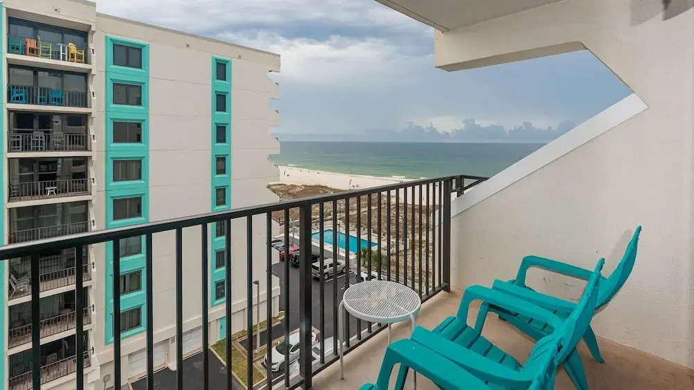 Island Winds West 671 2 Bedroom Condo