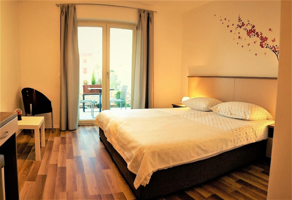 Rooms and Apartments IstraSoley