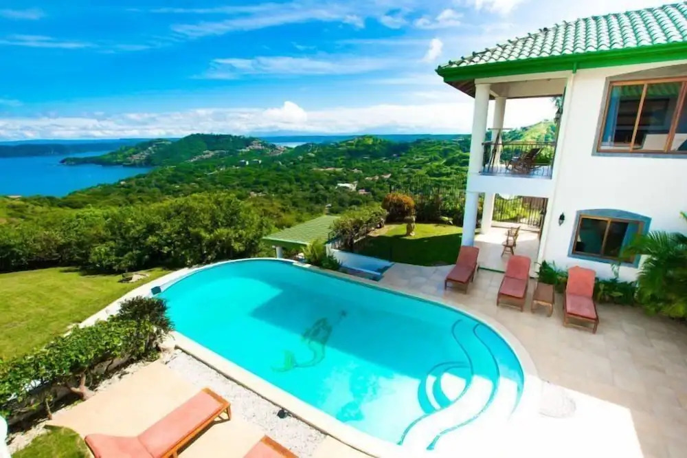 Villa Verde 4br Ocean-view Villa 12 Guests