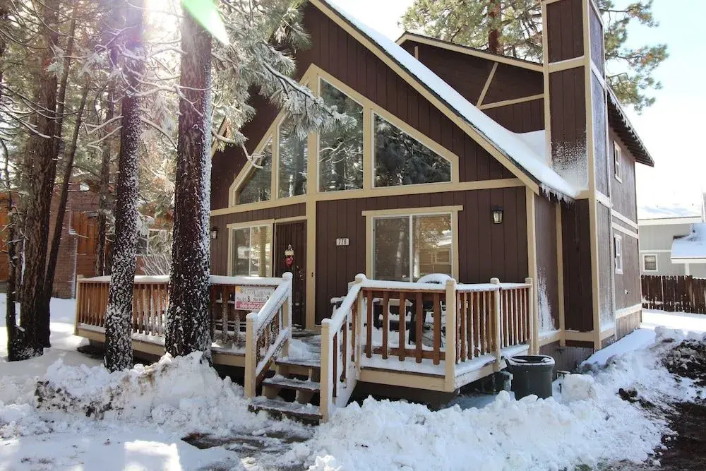 Ski and Tee Cabin
