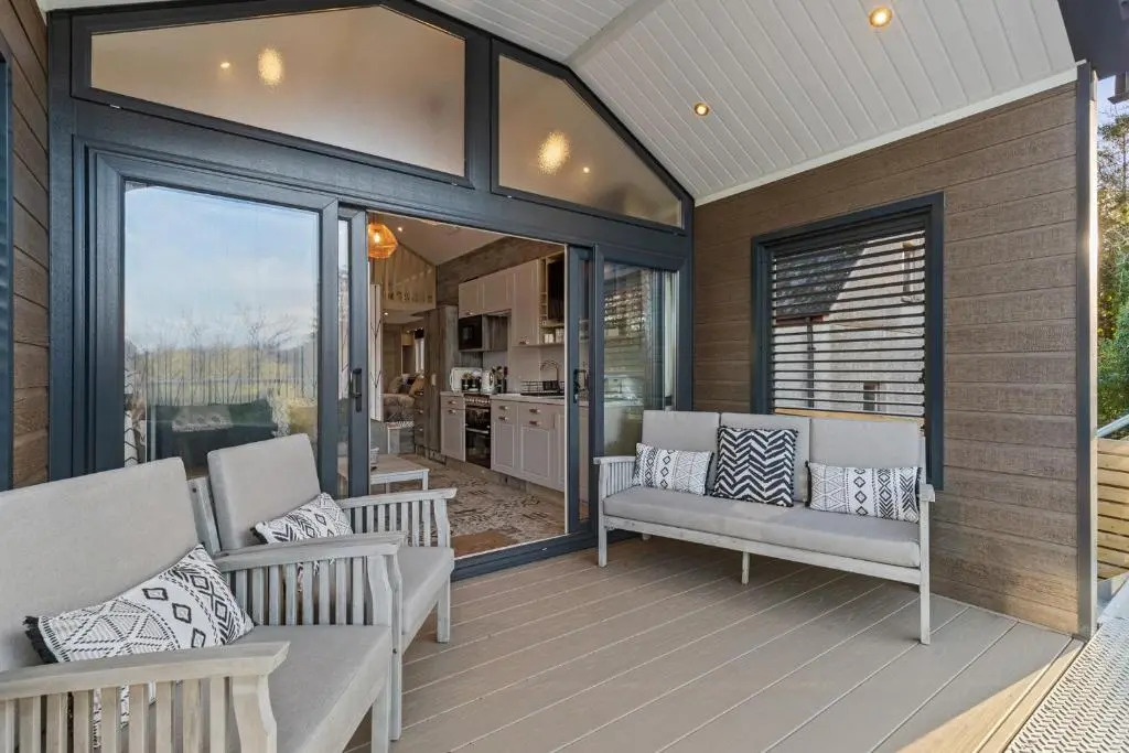 The Escape Luxury Pod Close To Beach