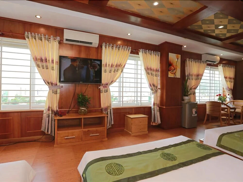 SeaSala Hotel