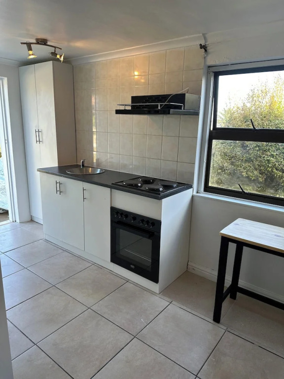 Plattekloof guest house