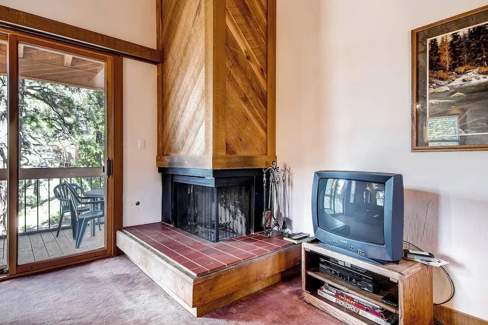 Inviting Ski Getaway < 1 Mile to Northstar Resort!