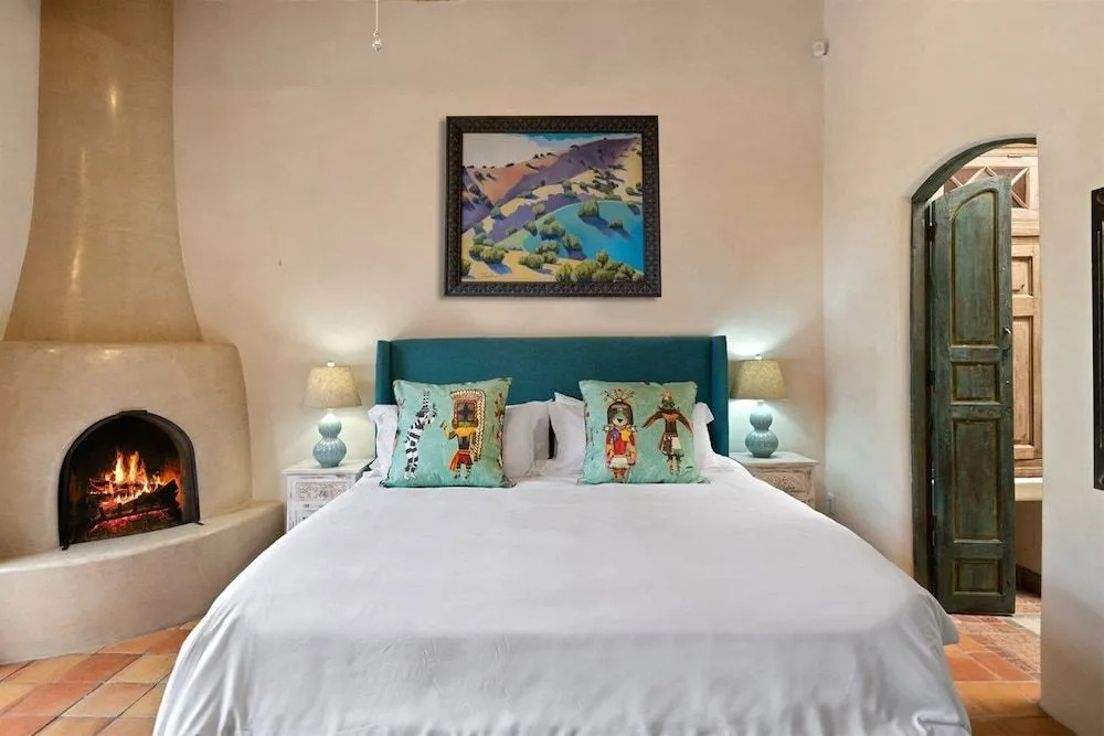 Casa Artista - A Work Of Art, One Block to Canyon Rd