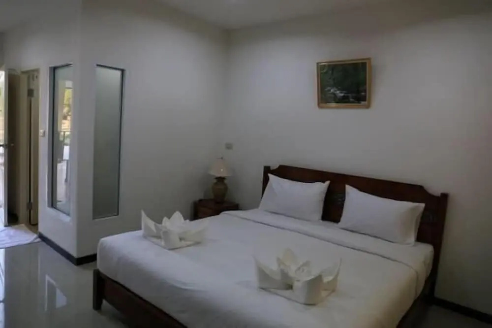 De-complex Apartment