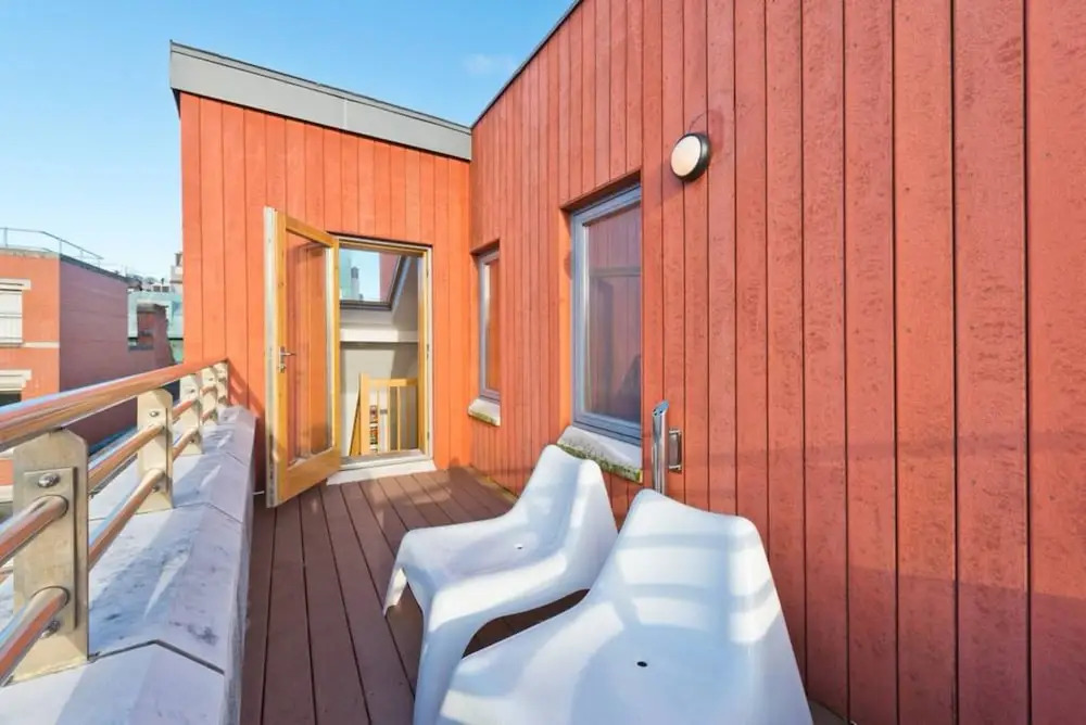 2 Bedroom City Centre Apartment With Patio