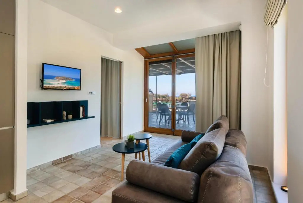 Xenios Dias Luxury Apartments With Sea View
