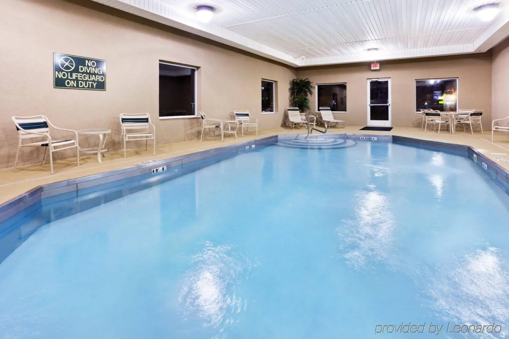 Holiday Inn Express and Suites Pikeville by IHG