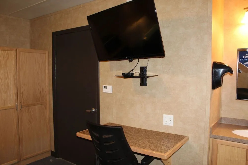 Target Hospitality - Carlsbad Lodge