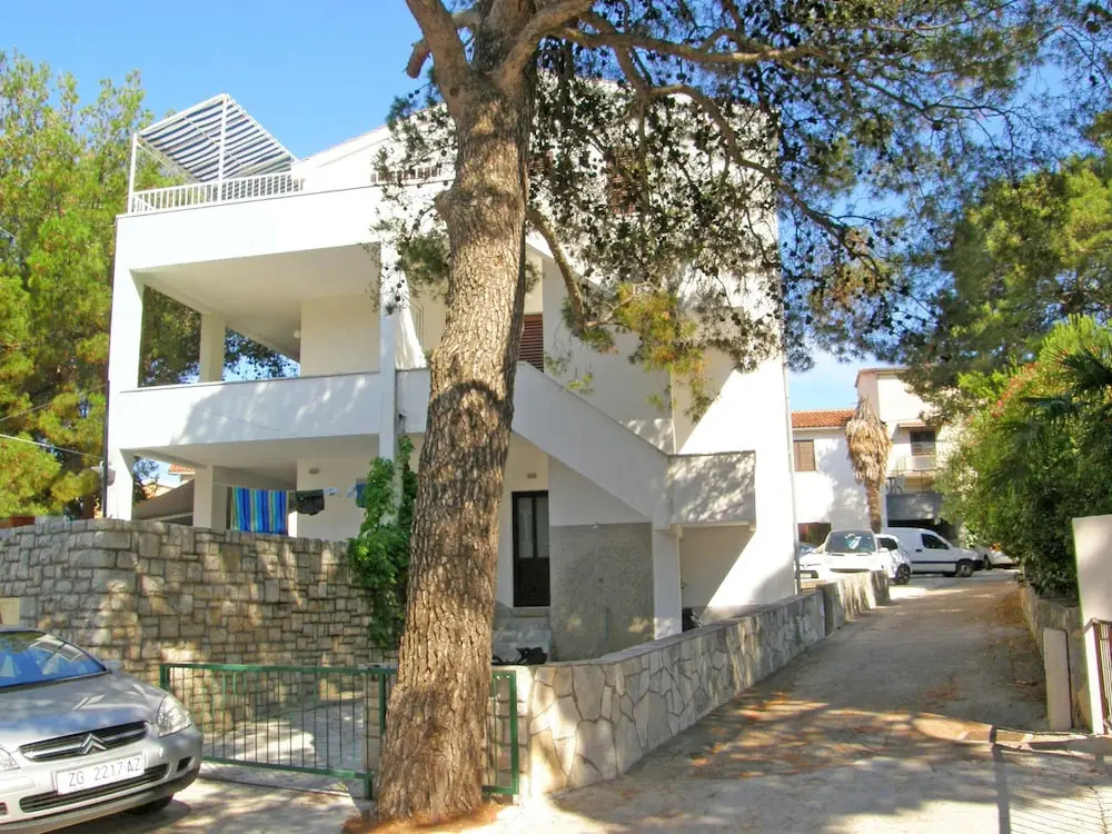 Apartment Tamara Pine Trees & Beach