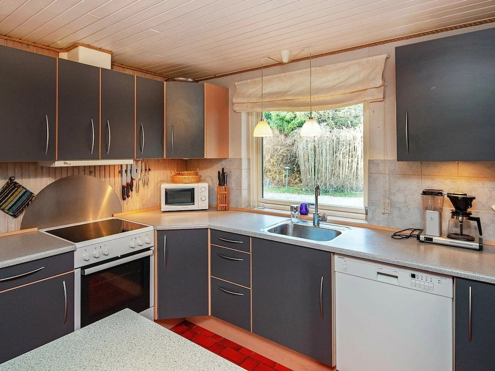 Holiday Home Kamillevej Væggerløse Denm