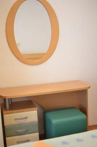 Nikola Apartments