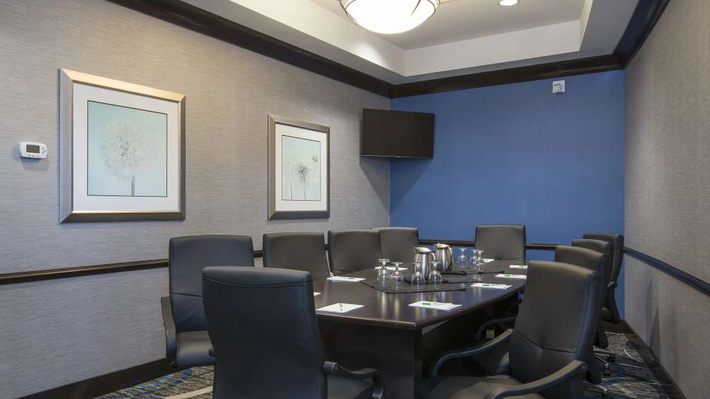 Holiday Inn Indianapolis Airport by IHG