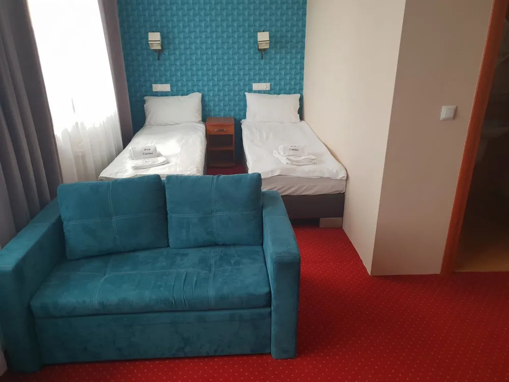 Carina Hotel