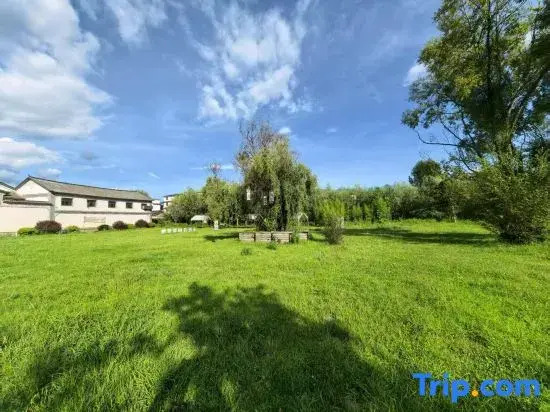 Heqing Cunshi Manor · YouRan Residence
