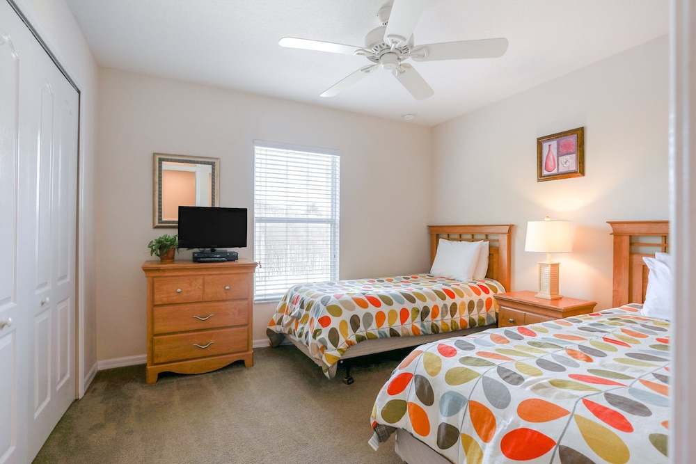 Gorgeous Home Near Disney With Private Pool, Pool Spa, On-site Gym, Tennis, AC