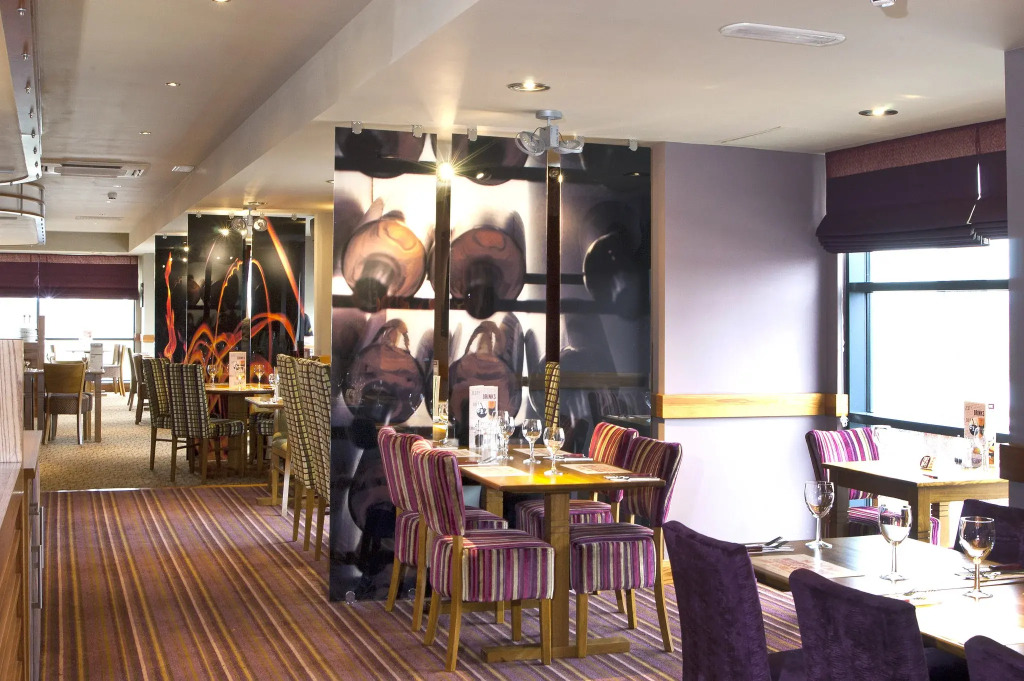 Premier Inn Glasgow Newton Mearns (M77 J4)