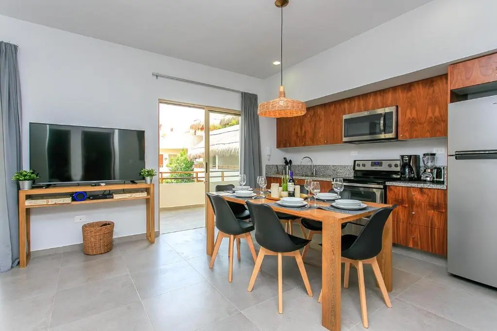 Condo Complex with an Alluring Pool & Tropical Vibes by Stella Rentals