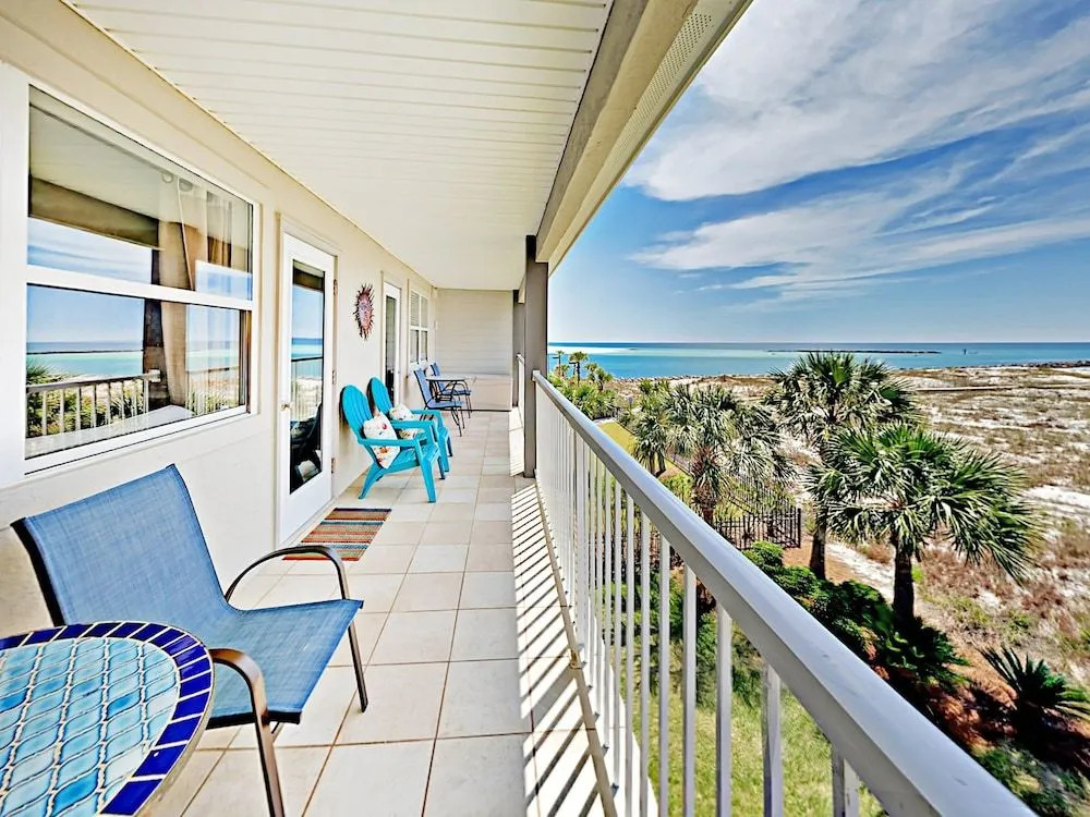 Gulf Road Condo 27222 - 2 Br condo by RedAwning