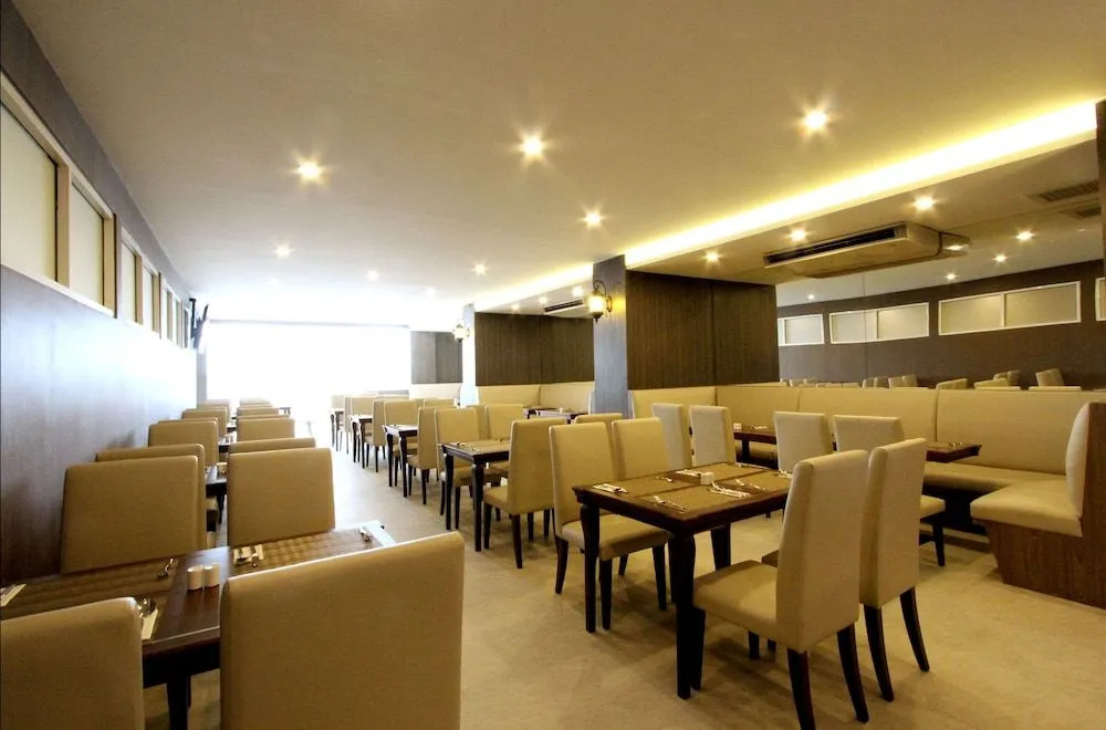 Le Bangkok Hotel