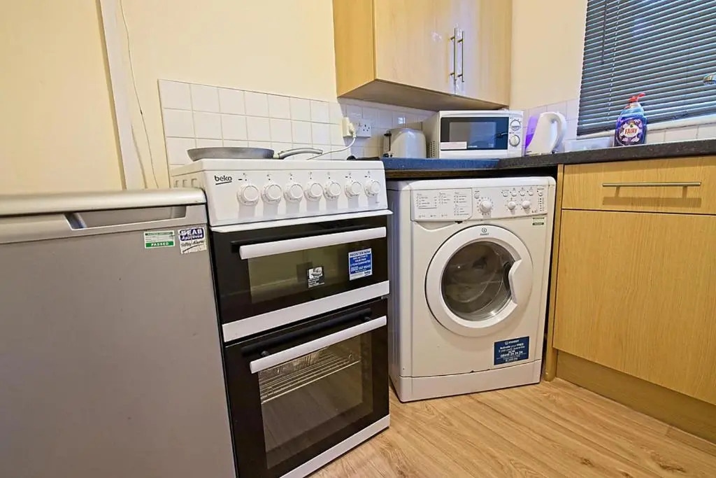 Stylish Five Star Rated Apartment