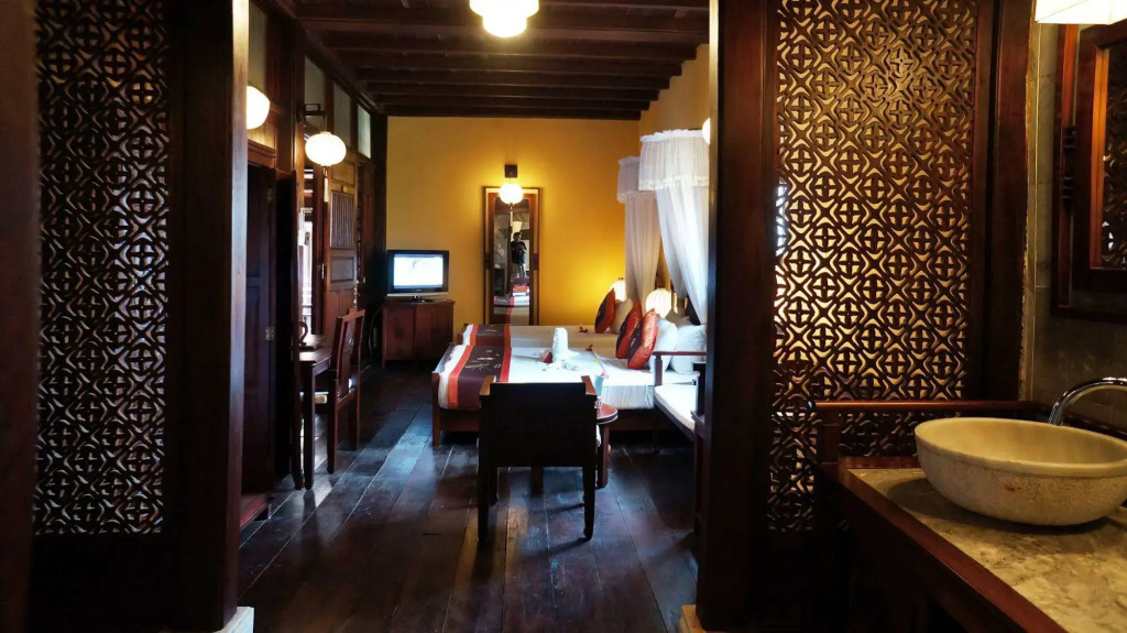 Vinh Hung Heritage Hotel