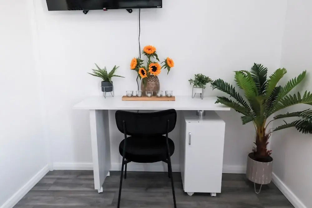 Victoria Road Apartment in Stoke