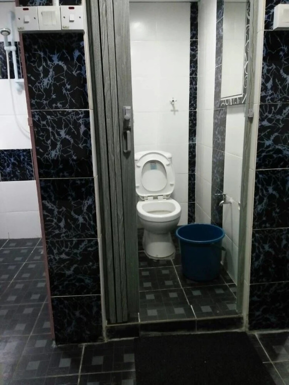 R&R Budget Inn - Hostel