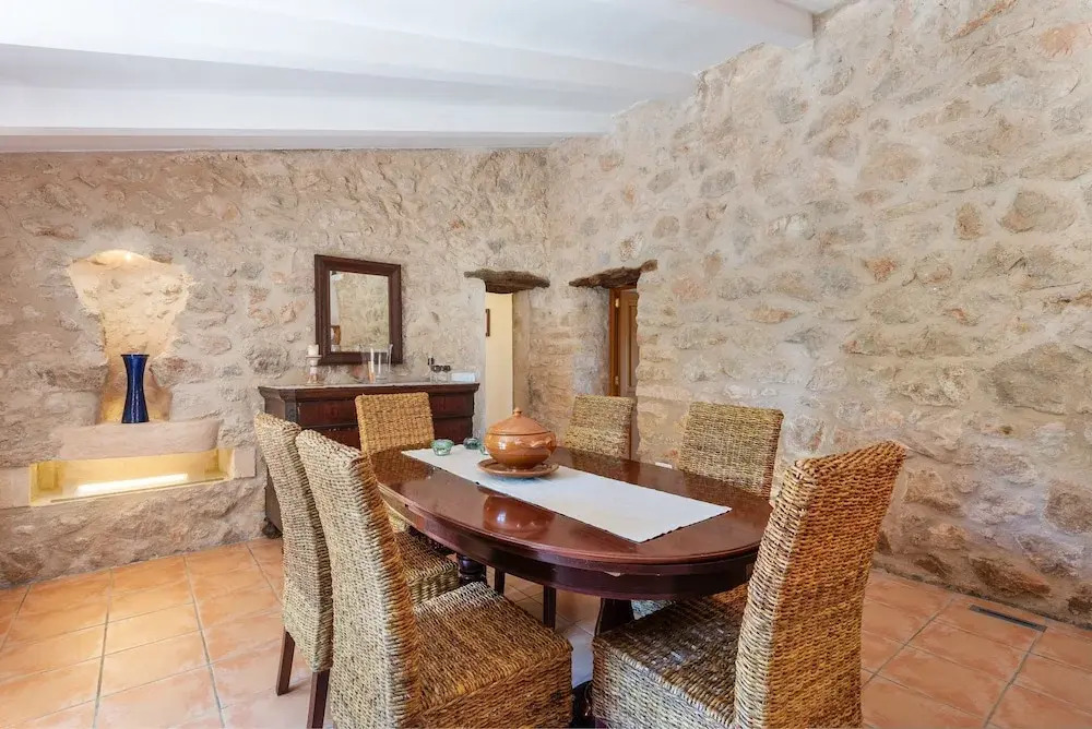Can Sua in Mallorca With 4 Bedrooms and 2 Bathrooms