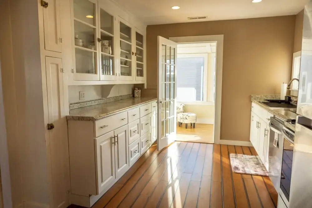 Ann Inn - Downtown New Milford Apartment