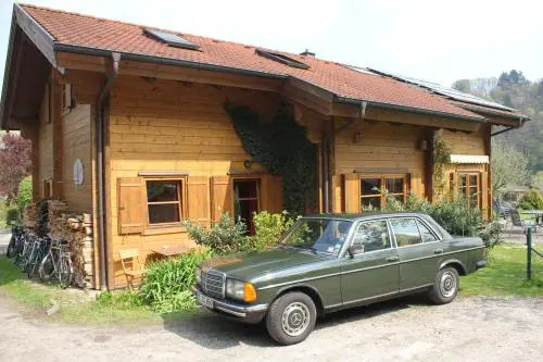 Holzhaus im Grnen Bed And Breakfast