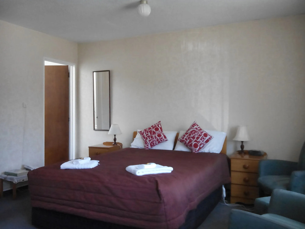 Earnslaw Motel