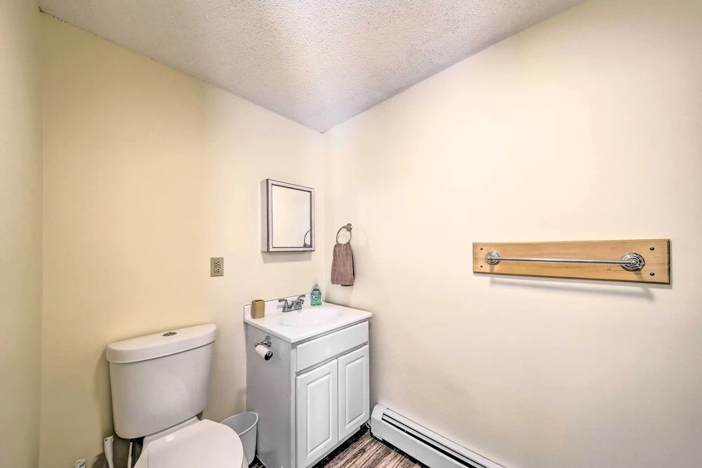Bright Bingham Apt: Hunt, ATV & River Raft!