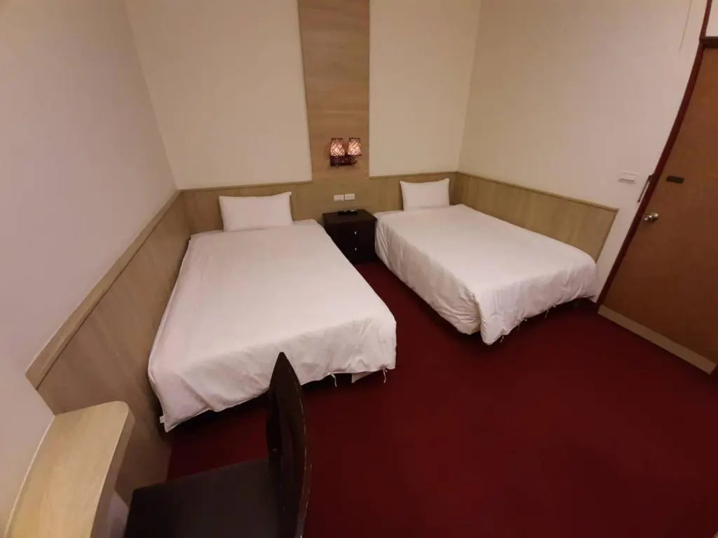 Long Cherng Hotel