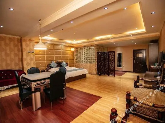 Yuxi Hongyuan Star Hotel