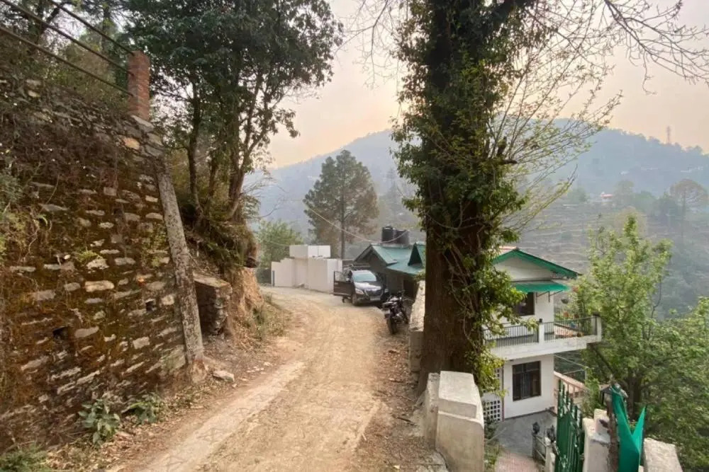 The Himalayan Living